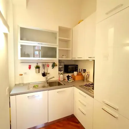 Charming design apartment into Navigli district-2